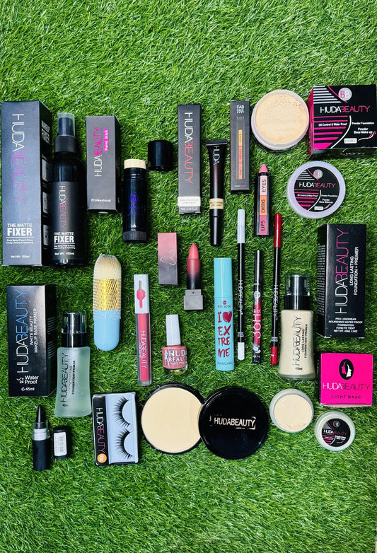 Ultimate 19-in-1 Professional Makeup Set for Women - Full Glam Kit | M